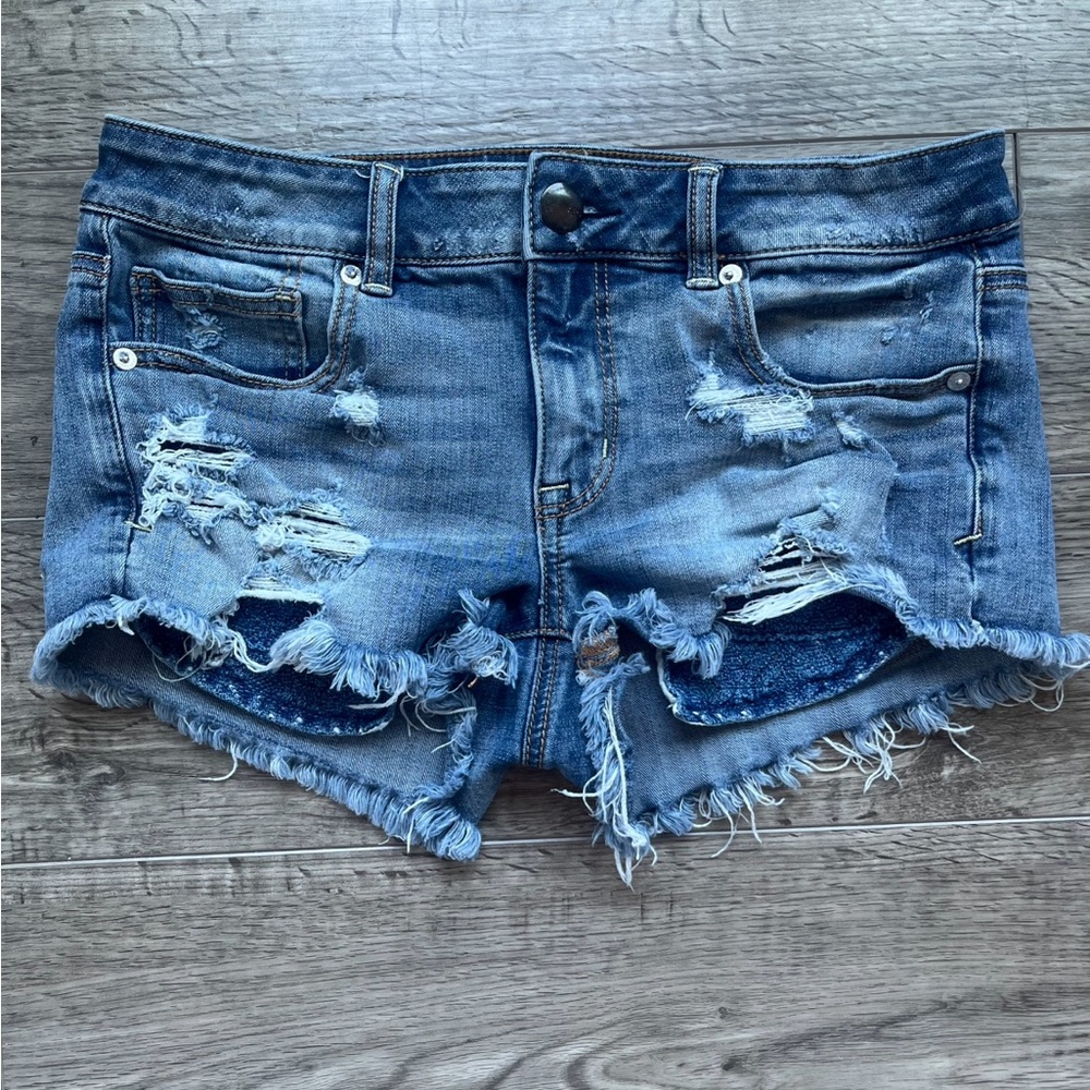 American Eagle Outfitters Blue Distressed Jean Shorts Women's Size 8